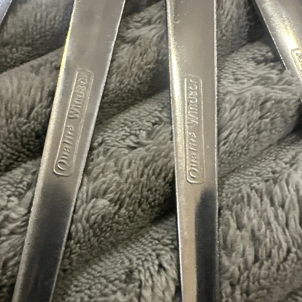 9 Teaspoons‎ Qualite 